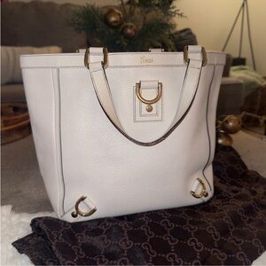 Elegant White Handbag Authentic GUCCI